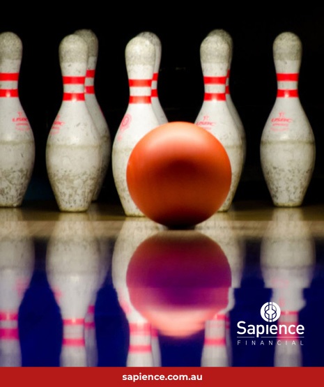 10 pin bowling alley and bowling ball